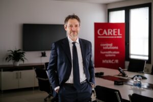 Nalini_F_orizzontale