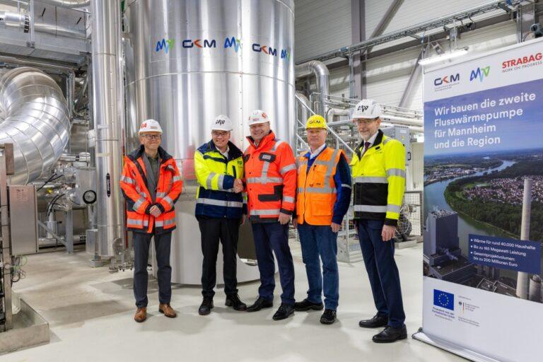 STRABAG Umwelttechnik Führung durch die neue Flusswärmepumpe in Mannheim-1000